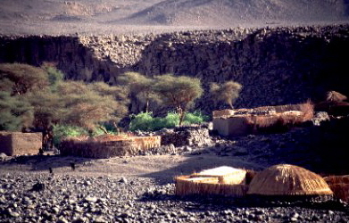 Tubu-Siedlung bei Yebbi Bou